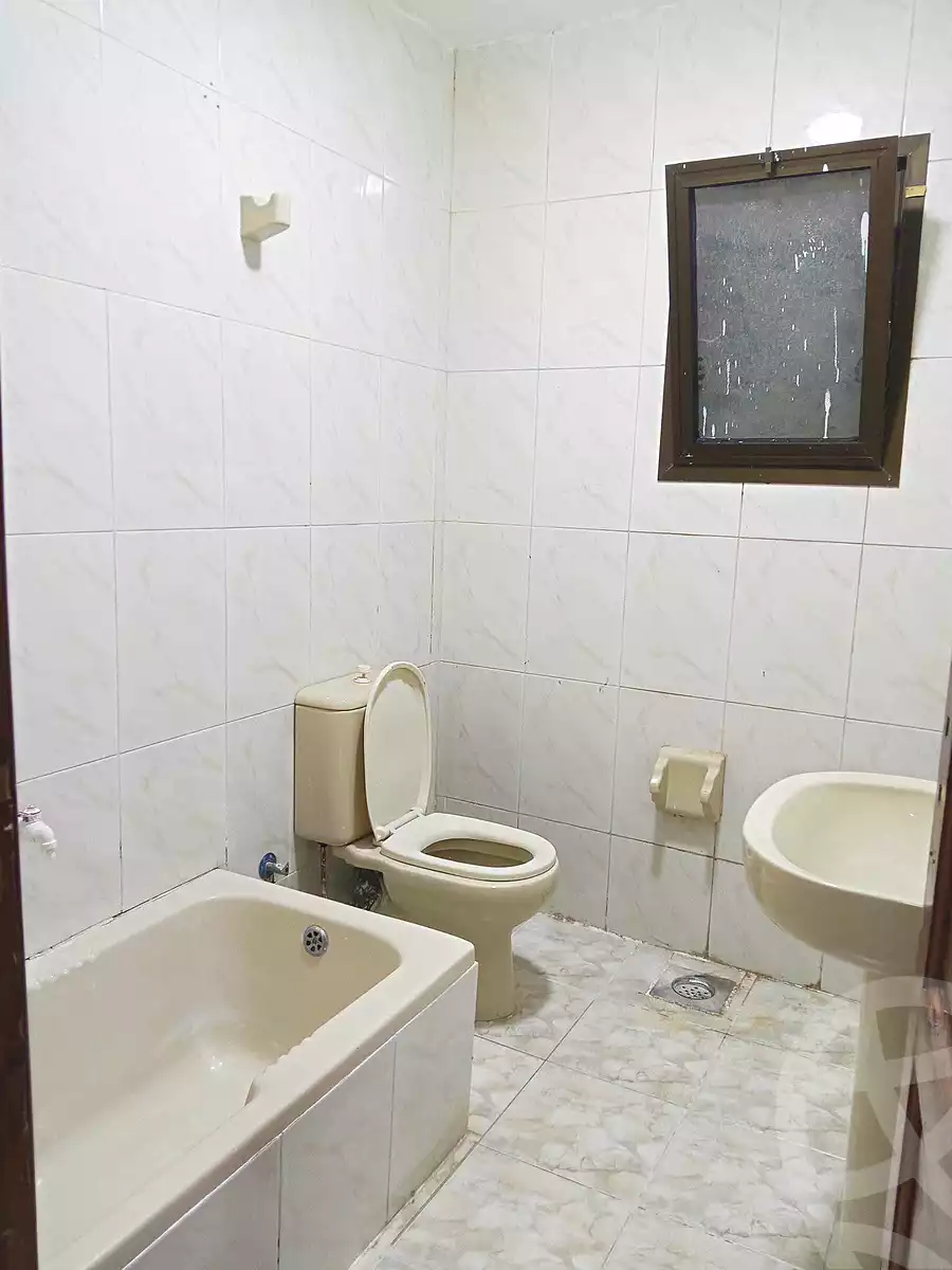 https://aqarmap.com.eg/ar/listing/7256422-for-sale-alexandria-al-agamy-shataa-el-nakheel