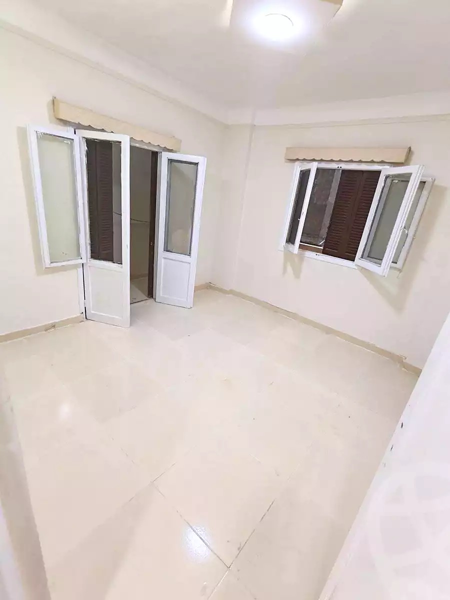 https://aqarmap.com.eg/en/listing/7256446-for-sale-alexandria-al-agamy-el-hanouvel