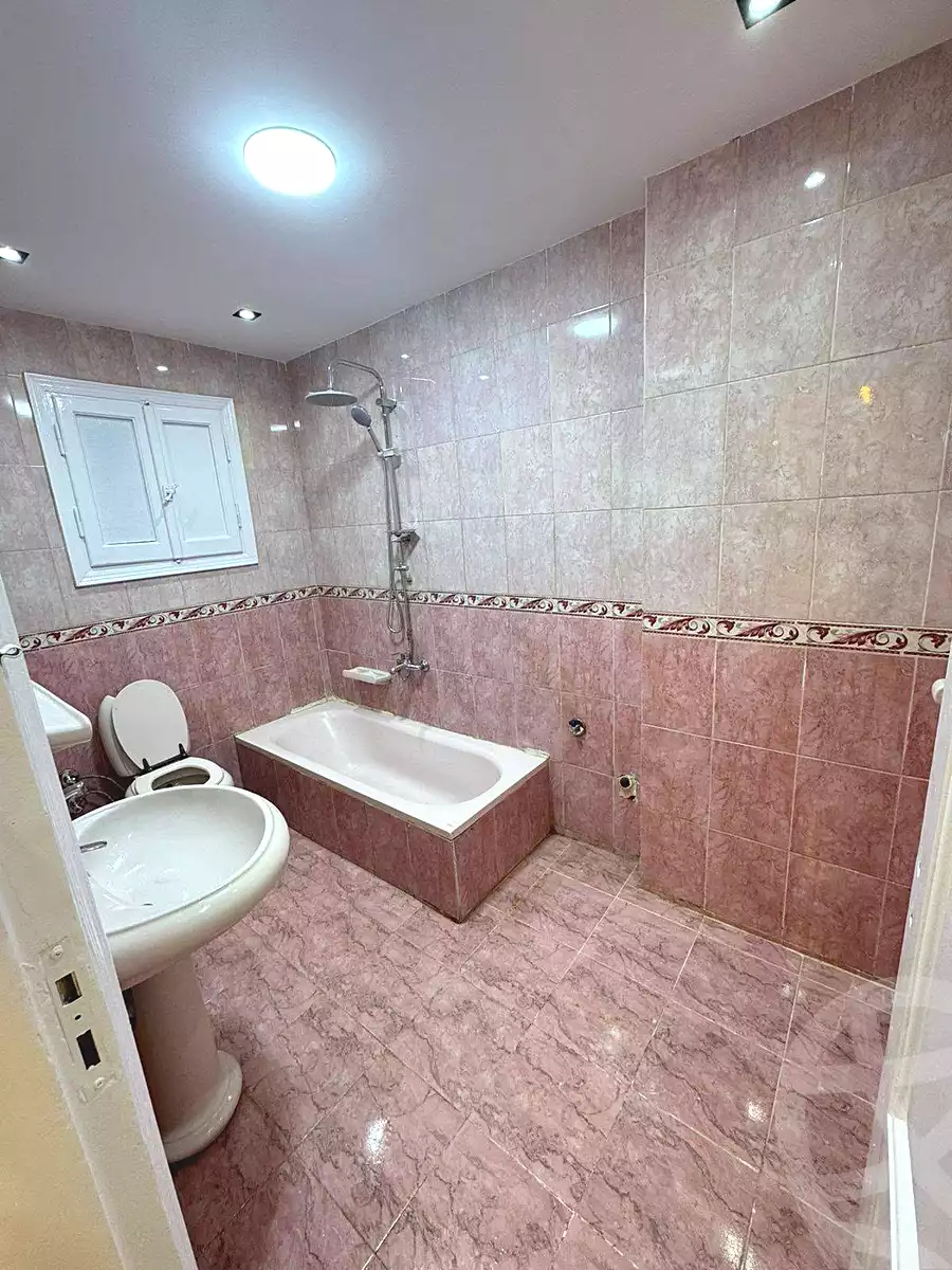 https://aqarmap.com.eg/en/listing/7256495-for-sale-alexandria-sydy-bshr-sydy-bshr-bhry-shr-mhmwd-l-yswy