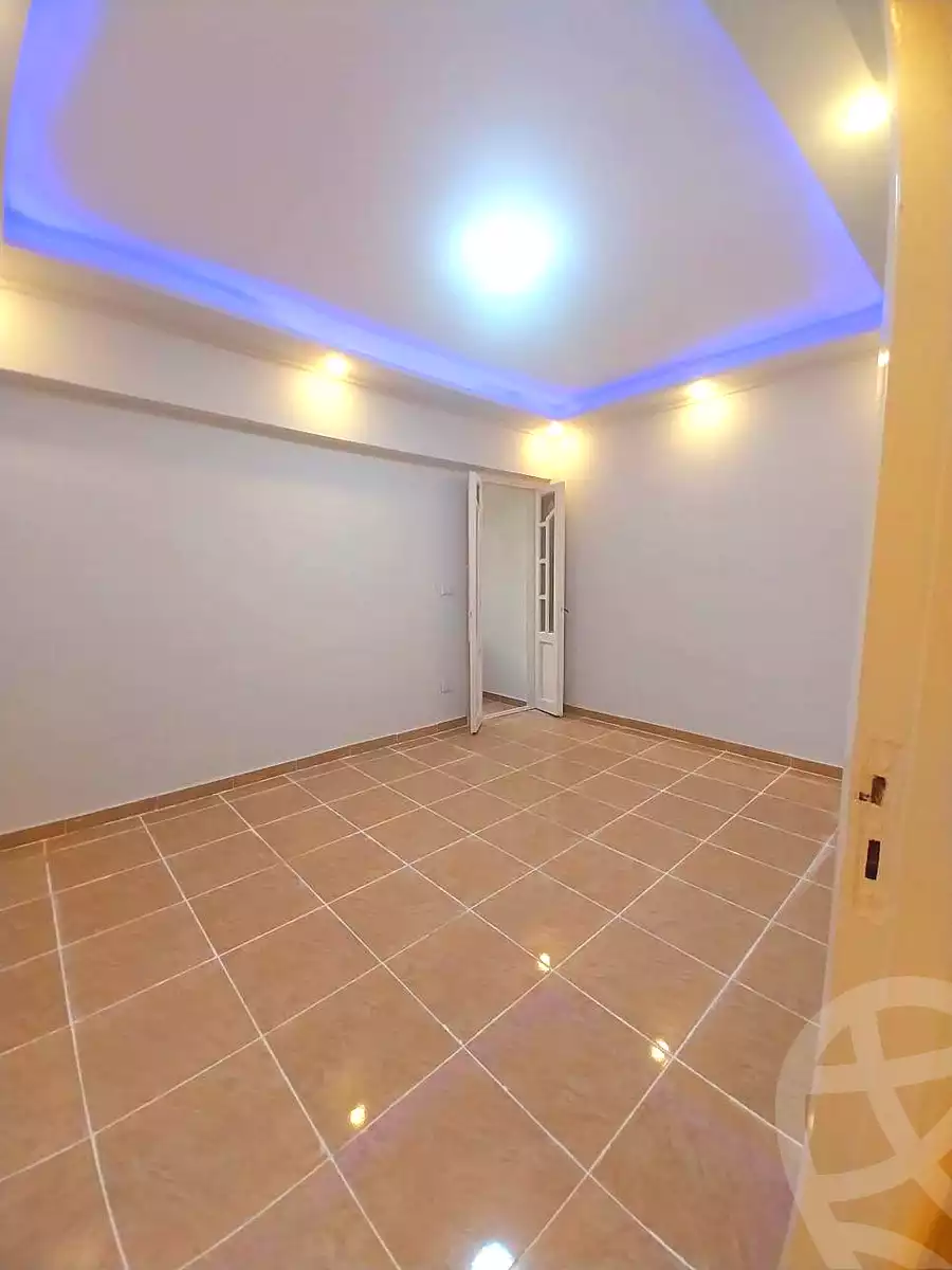 https://aqarmap.com.eg/ar/listing/7256771-for-sale-alexandria-al-agamy-shataa-el-nakheel