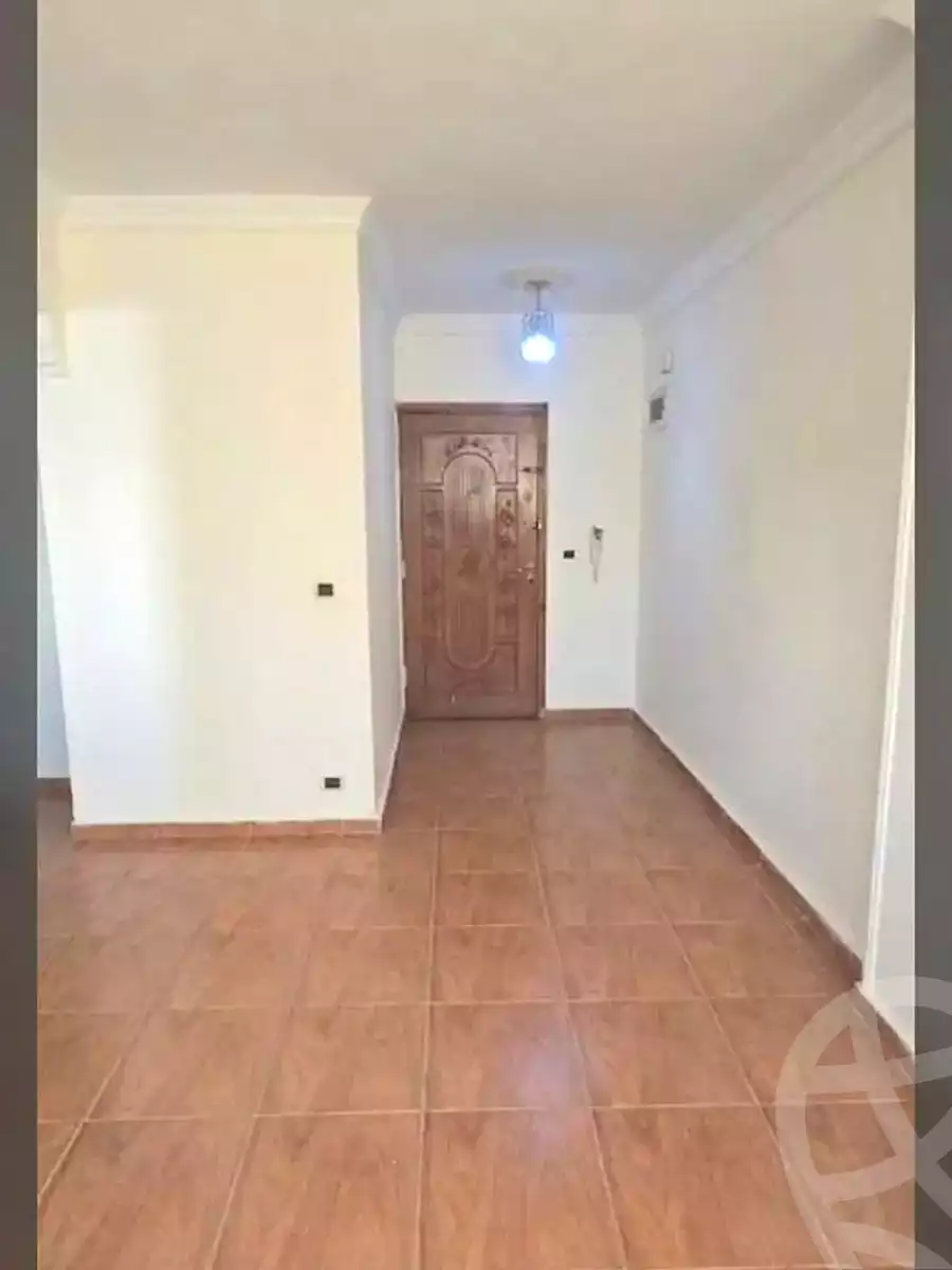https://aqarmap.com.eg/ar/listing/7256811-for-rent-alexandria-sydy-bshr-sydy-bshr-bhry-mansour-el-qady-st