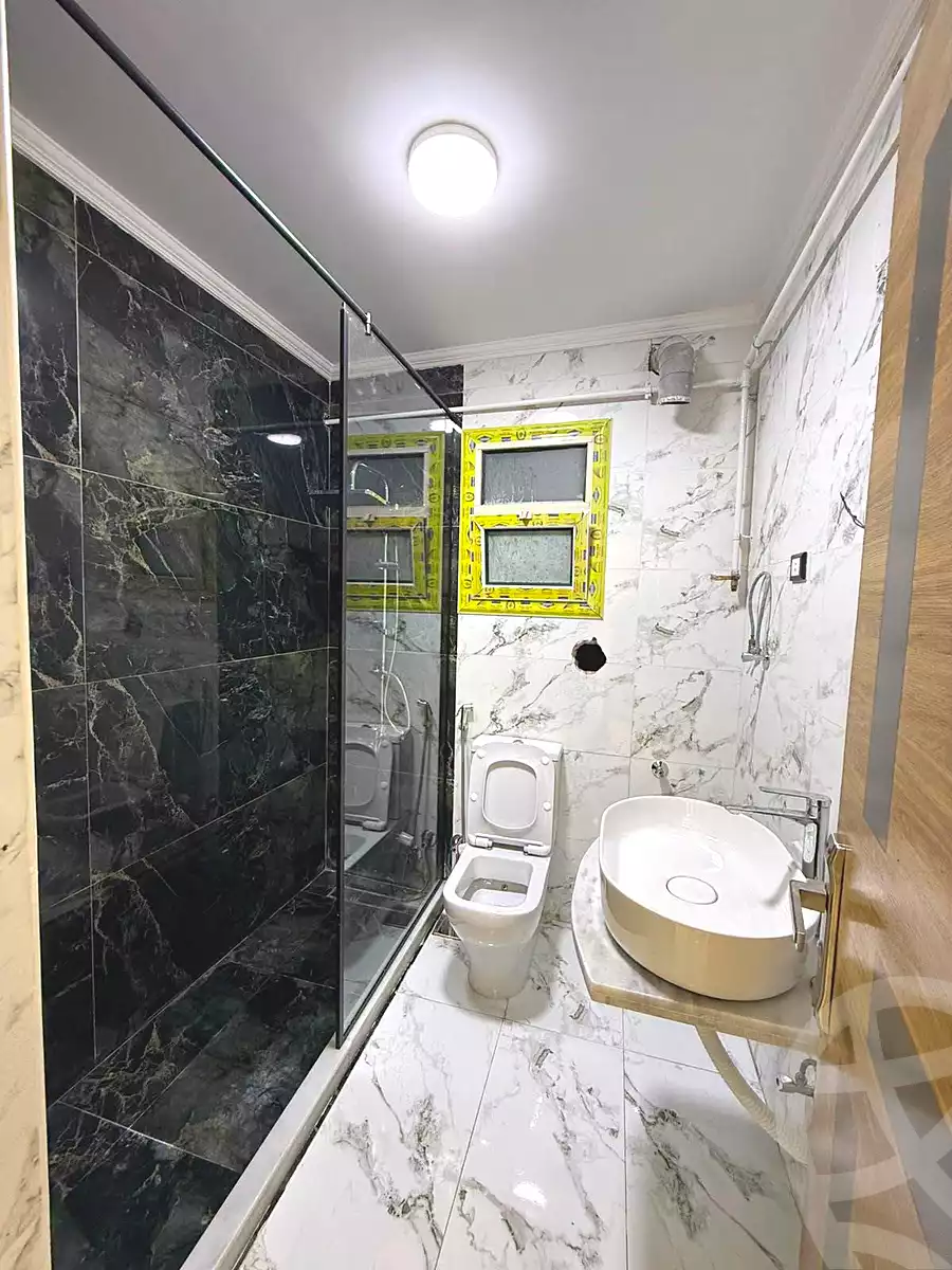 https://aqarmap.com.eg/ar/listing/7256893-for-sale-alexandria-el-asafra-shr-45