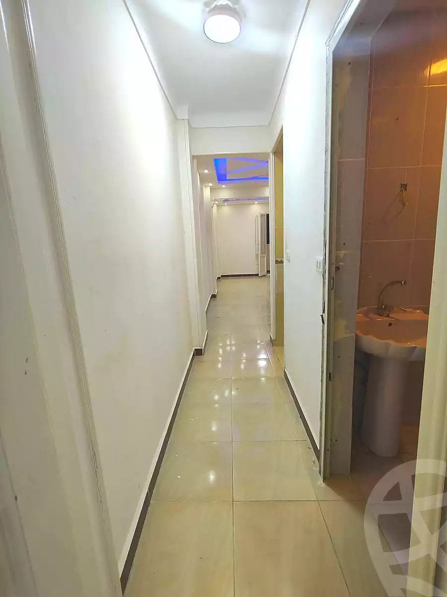 https://aqarmap.com.eg/ar/listing/7257067-for-sale-alexandria-lsywf-el-falki