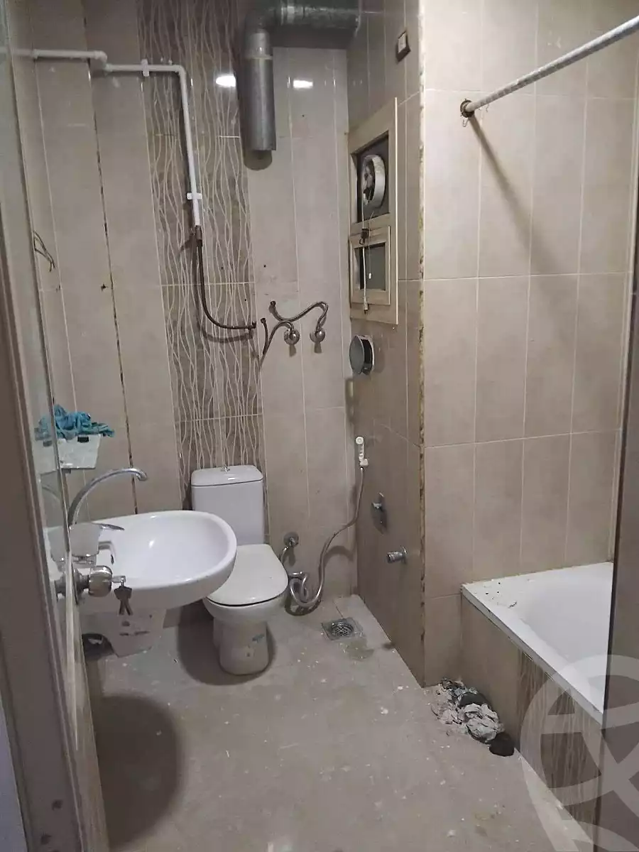 https://aqarmap.com.eg/en/listing/7257084-for-rent-cairo-helwan-hadayek-helwan-nile-corniche-st