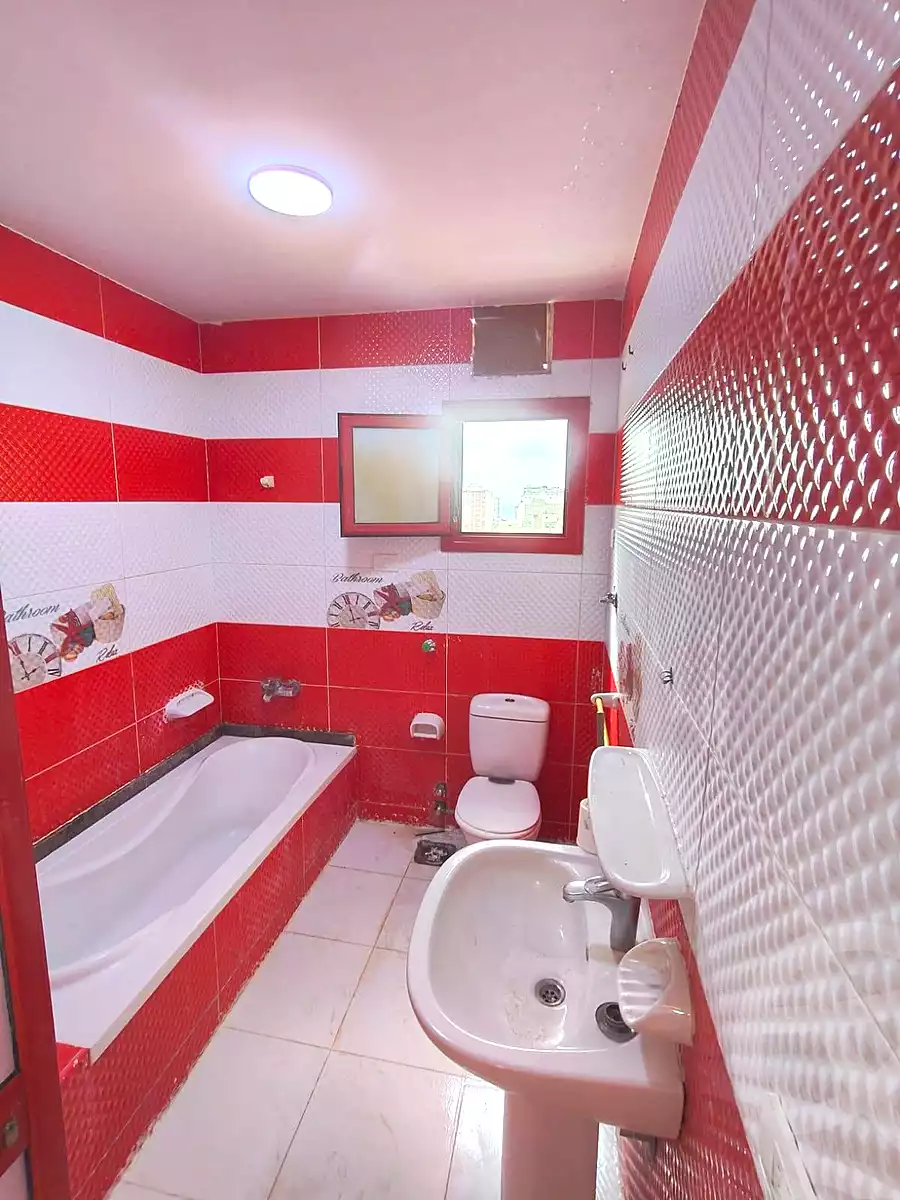 https://aqarmap.com.eg/ar/listing/7257594-for-sale-alexandria-sydy-bshr-sydy-bshr-bhry-khalil-hamada-st