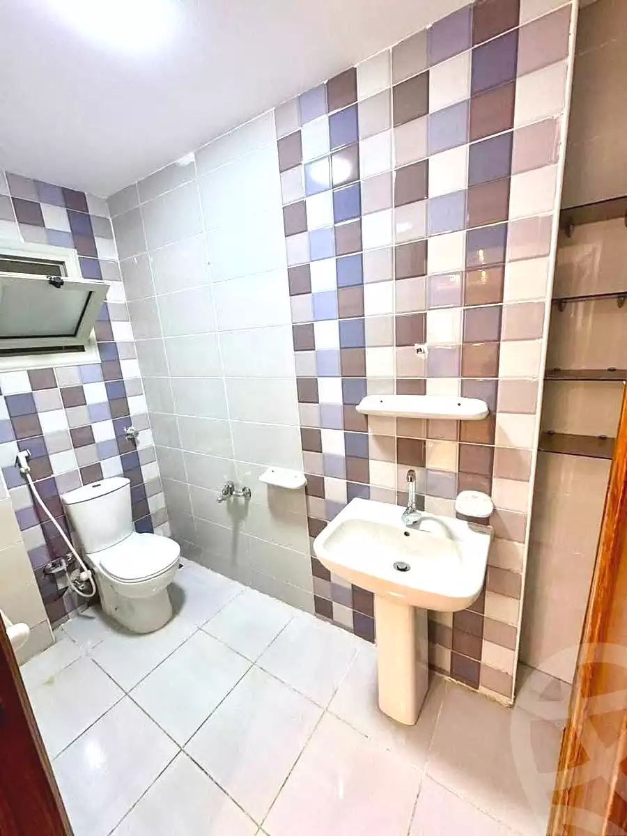 https://aqarmap.com.eg/en/listing/7257603-for-sale-alexandria-sydy-bshr-sydy-bshr-bhry-shr-mhmwd-l-yswy