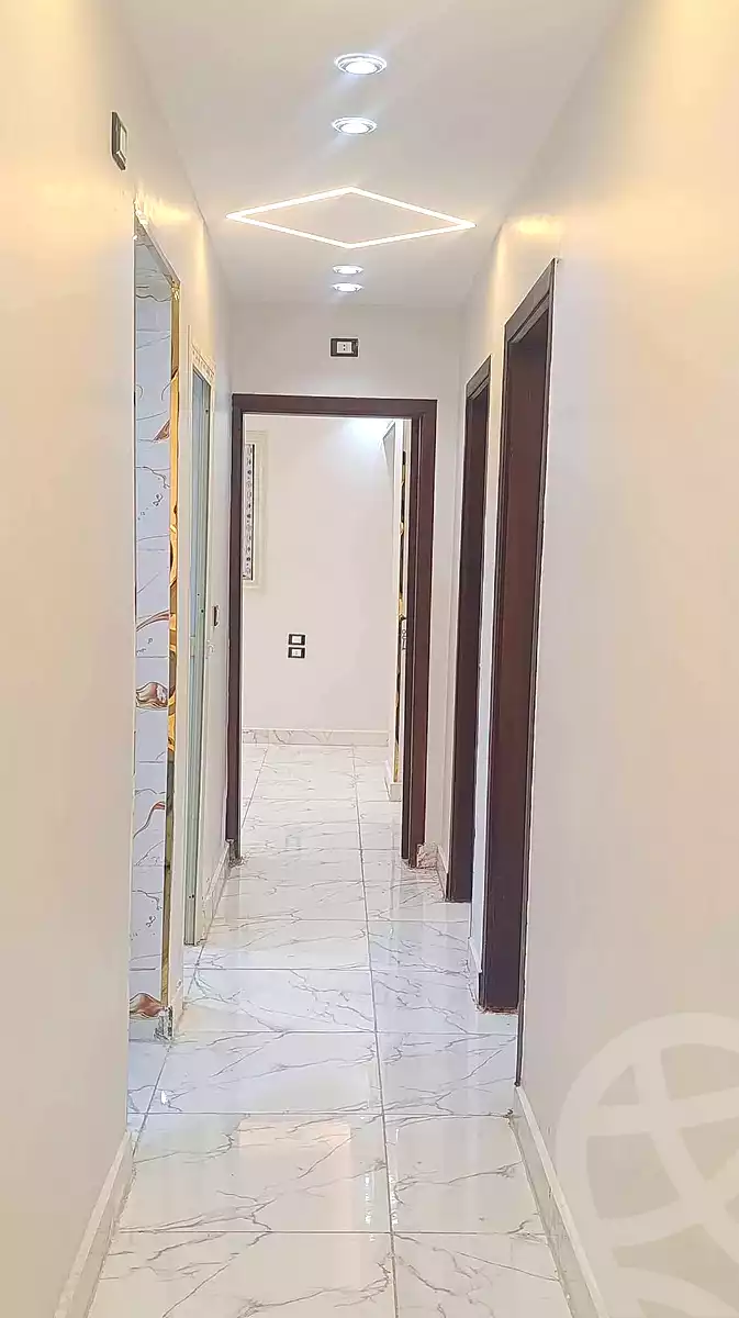 https://aqarmap.com.eg/ar/listing/7257679-for-sale-cairo-ain-shams-ain-shams-el-sharkia-el-eshrein-stt