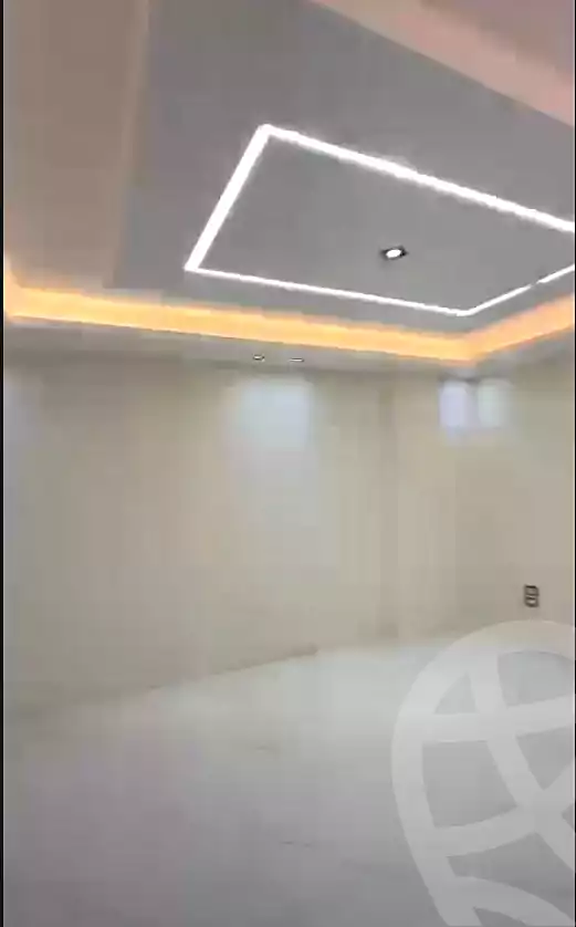https://aqarmap.com.eg/ar/listing/7257702-for-sale-alexandria-miami-45-street