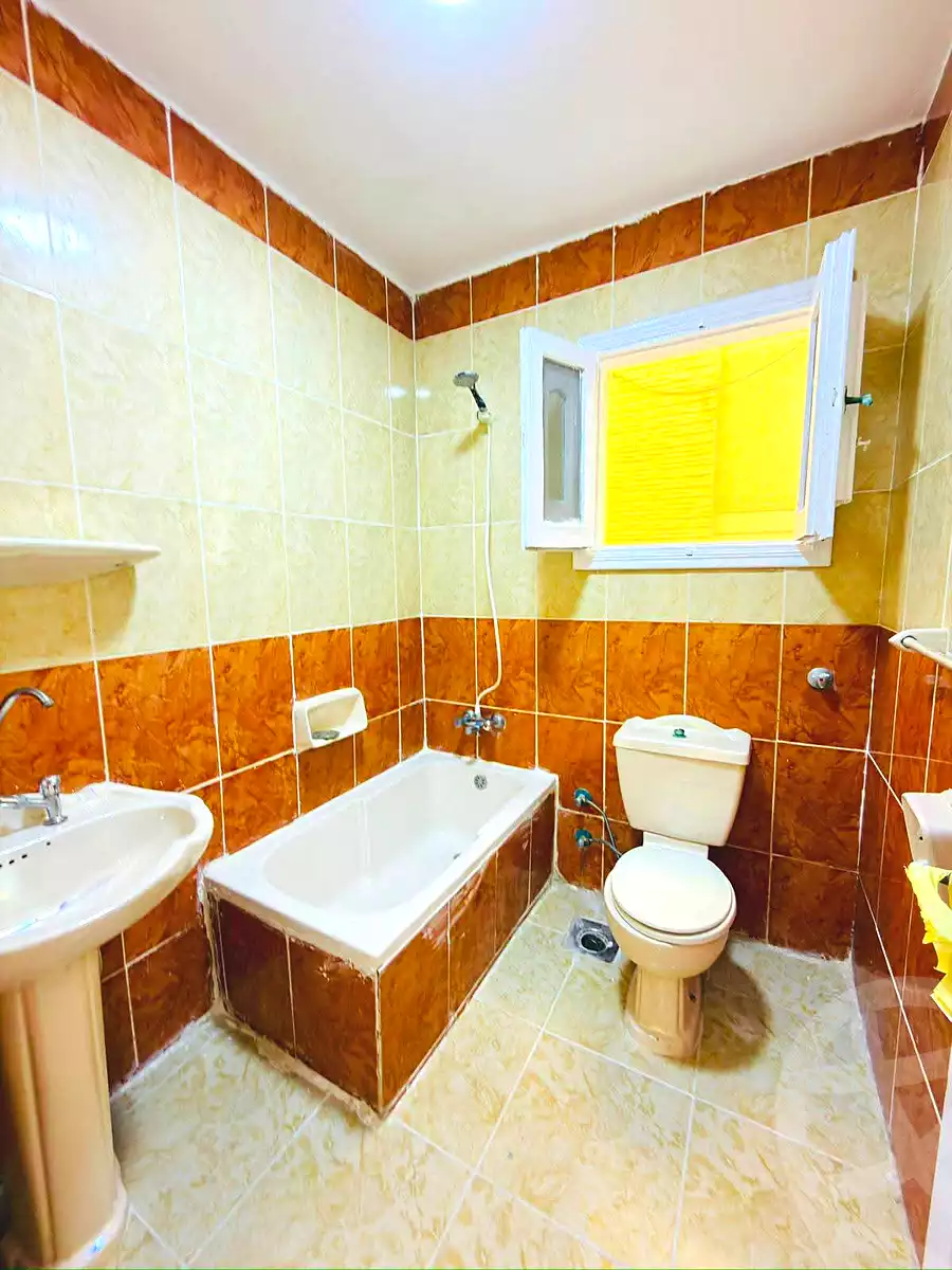 https://aqarmap.com.eg/ar/listing/7257790-for-sale-alexandria-al-agamy-shataa-el-nakheel