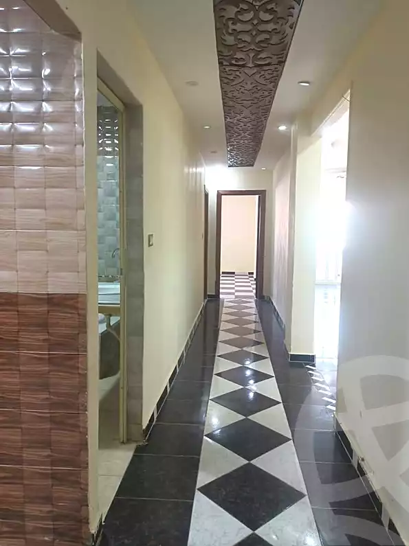 https://aqarmap.com.eg/en/listing/7258084-for-sale-alexandria-al-agamy-el-hanouvel-radwan-st