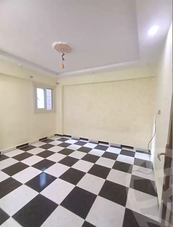 https://aqarmap.com.eg/en/listing/7258084-for-sale-alexandria-al-agamy-el-hanouvel-radwan-st