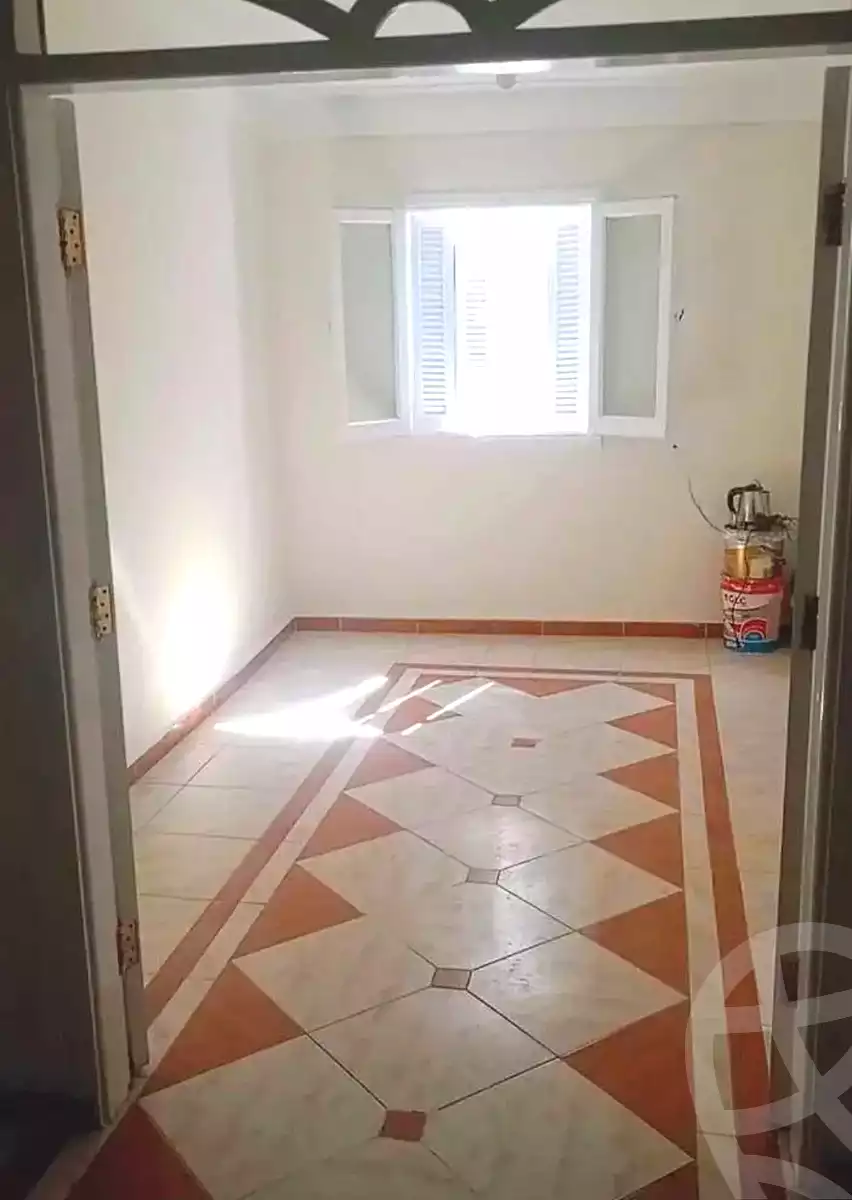 https://aqarmap.com.eg/ar/listing/7258173-for-sale-alexandria-el-asafra-shr-45
