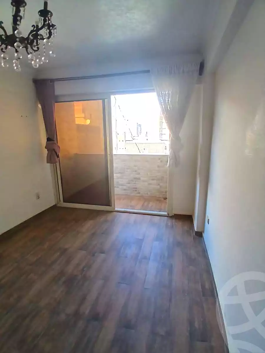 https://aqarmap.com.eg/en/listing/7258227-for-rent-alexandria-cleopatra