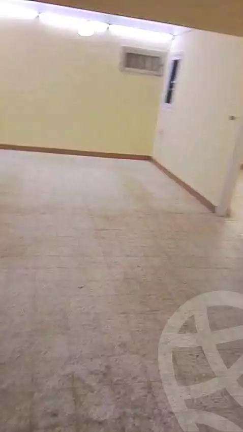 https://aqarmap.com.eg/ar/listing/7258286-for-rent-alexandria-bolekly-shr-lblbl