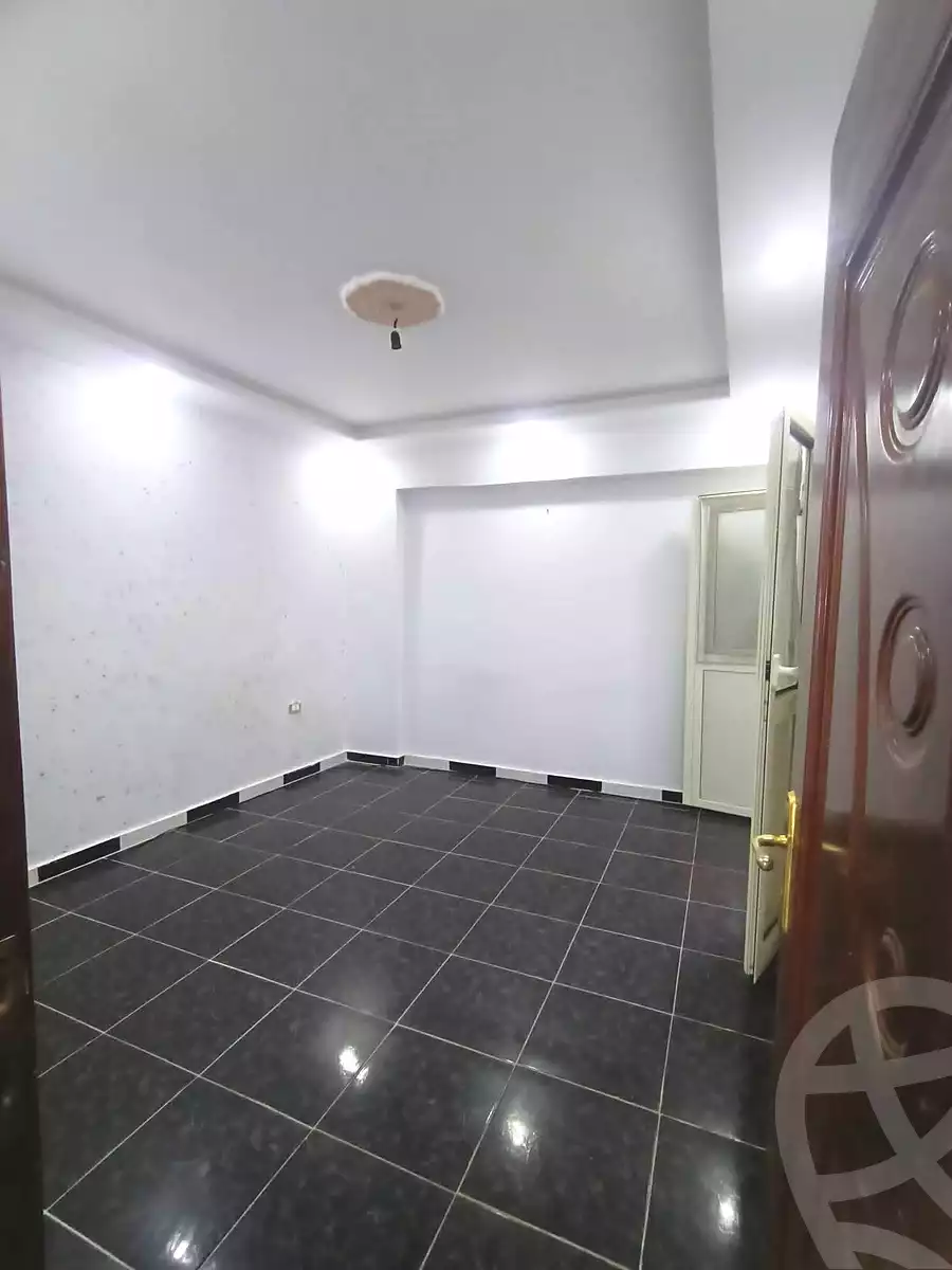 https://aqarmap.com.eg/ar/listing/7258861-for-sale-alexandria-al-agamy-el-hanouvel-radwan-st