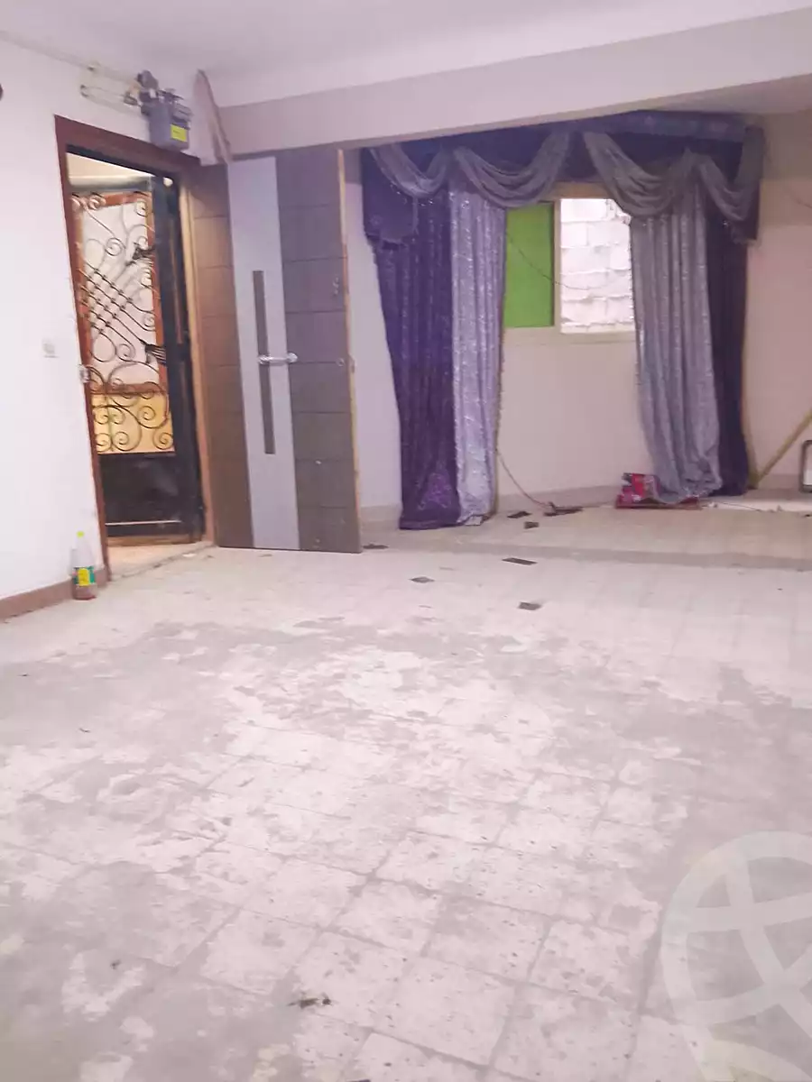 https://aqarmap.com.eg/en/listing/7259168-for-rent-alexandria-al-agamy-el-hanouvel