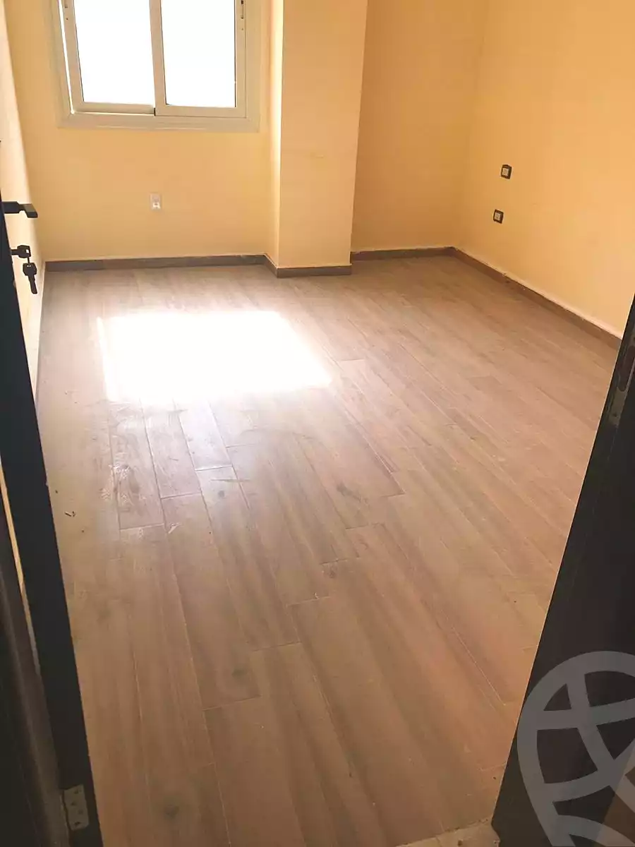 https://aqarmap.com.eg/ar/listing/7259649-for-rent-cairo-new-cairo-south-investors-al-gezira-st