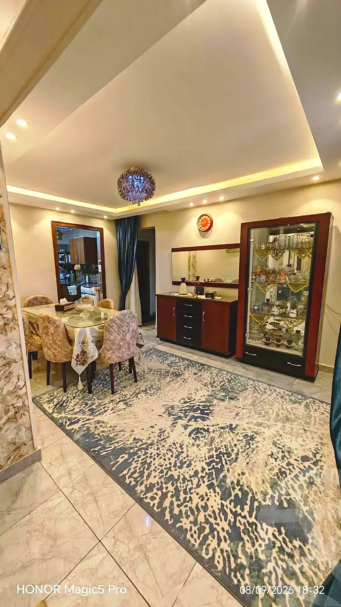https://aqarmap.com.eg/ar/listing/7260355-for-sale-cairo-helwan-mohamed-sayed-ahmed-st