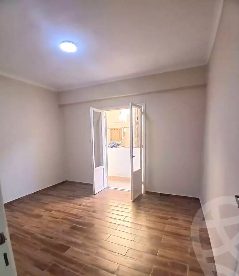 https://aqarmap.com.eg/en/listing/7260754-for-sale-alexandria-el-asafra-ahmed-tiesser-st