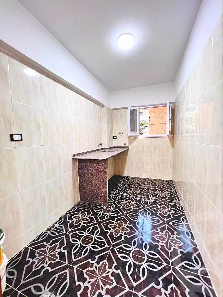 https://aqarmap.com.eg/en/listing/7260847-for-sale-alexandria-al-agamy-shataa-el-nakheel