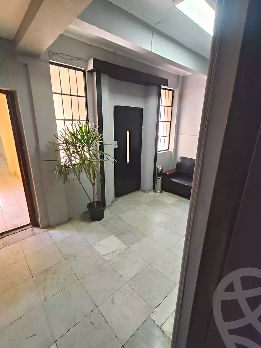 https://aqarmap.com.eg/en/listing/7260686-for-rent-cairo-downtown-el-tahrir
