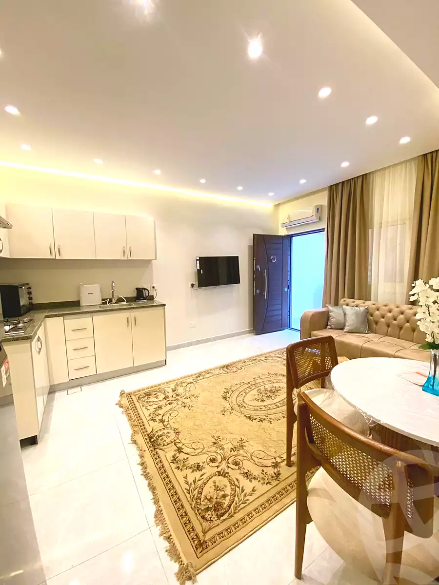 https://aqarmap.com.eg/ar/listing/7261060-for-rent-cairo-new-cairo-compounds-el-mostashareen-compound