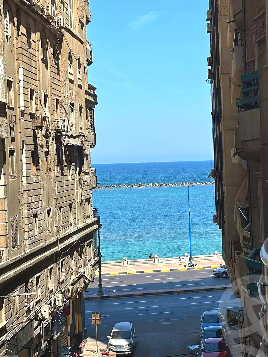 https://aqarmap.com.eg/ar/listing/7261392-for-sale-alexandria-sydy-bshr-sydy-bshr-bhry-mohamed-el-srafi-st.