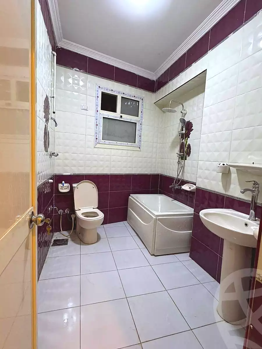 https://aqarmap.com.eg/en/listing/7261486-for-sale-cairo-elnozha-Streettt-27