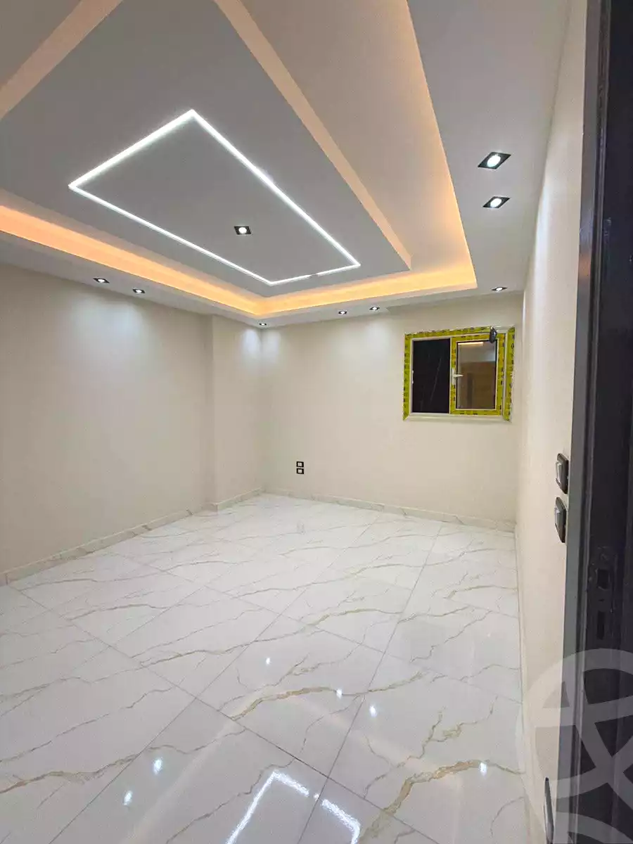 https://aqarmap.com.eg/ar/listing/7262006-for-sale-alexandria-el-asafra-shr-45