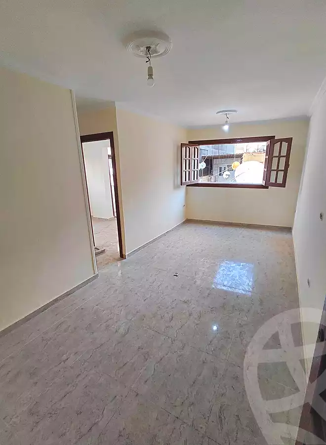 https://aqarmap.com.eg/en/listing/7262303-for-sale-alexandria-ganaklis-el-arwam-church-st