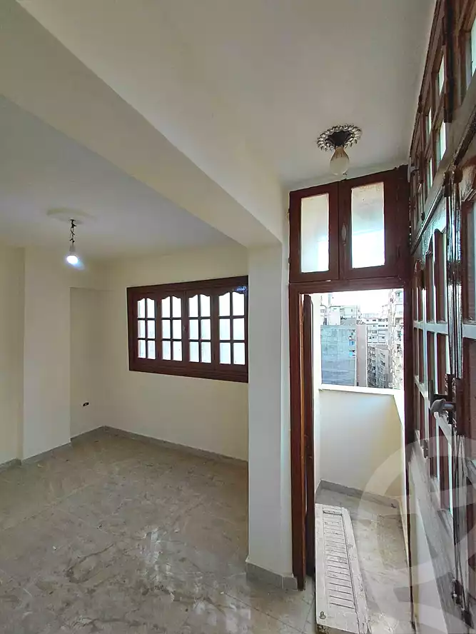 https://aqarmap.com.eg/en/listing/7262303-for-sale-alexandria-ganaklis-el-arwam-church-st