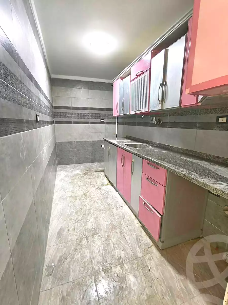 https://aqarmap.com.eg/ar/listing/7262372-for-sale-alexandria-el-asafra-l-sfr-bhry