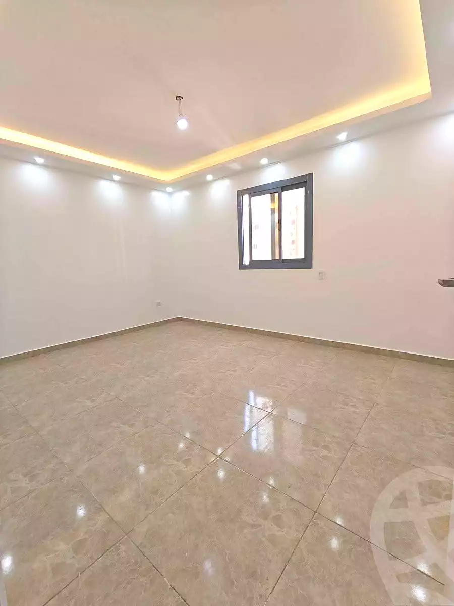 https://aqarmap.com.eg/ar/listing/7262372-for-sale-alexandria-el-asafra-l-sfr-bhry