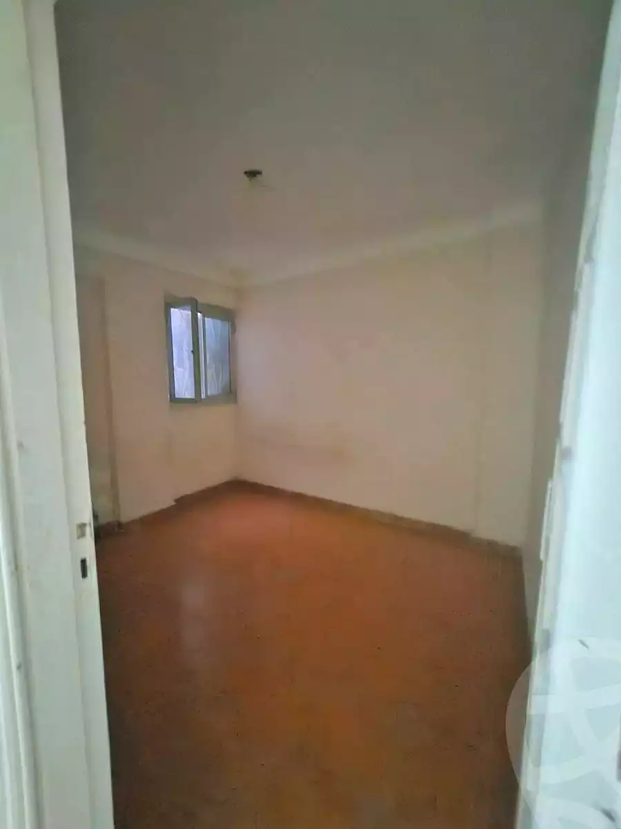 https://aqarmap.com.eg/ar/listing/7262505-for-rent-alexandria-al-agamy-el-hanouvel