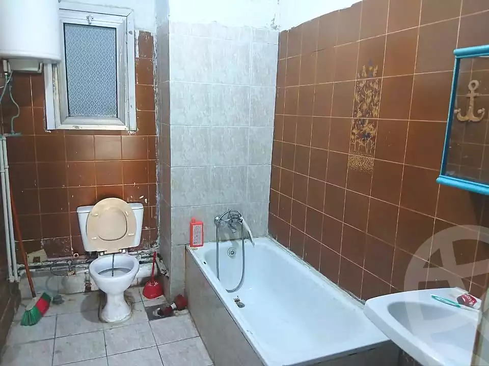https://aqarmap.com.eg/ar/listing/7263500-for-sale-alexandria-glim