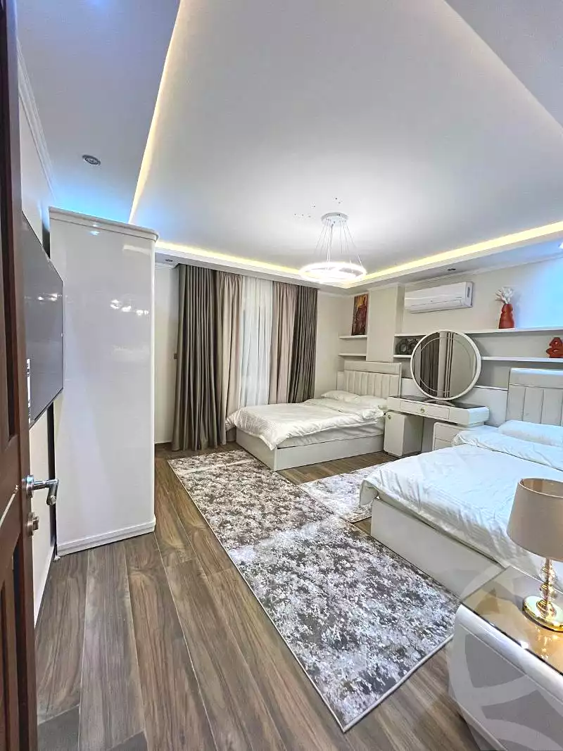https://aqarmap.com.eg/ar/listing/7263802-for-sale-cairo-new-cairo-compounds-amorada-park-view-compound-afaaq
