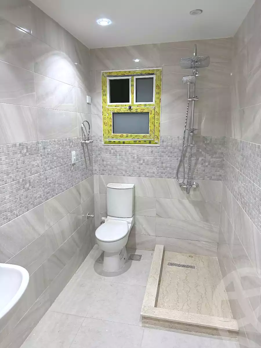 https://aqarmap.com.eg/ar/listing/7263863-for-sale-cairo-6th-of-october-el-ahyaa-neighborhood-3rd-al-hay-al-thalith-st