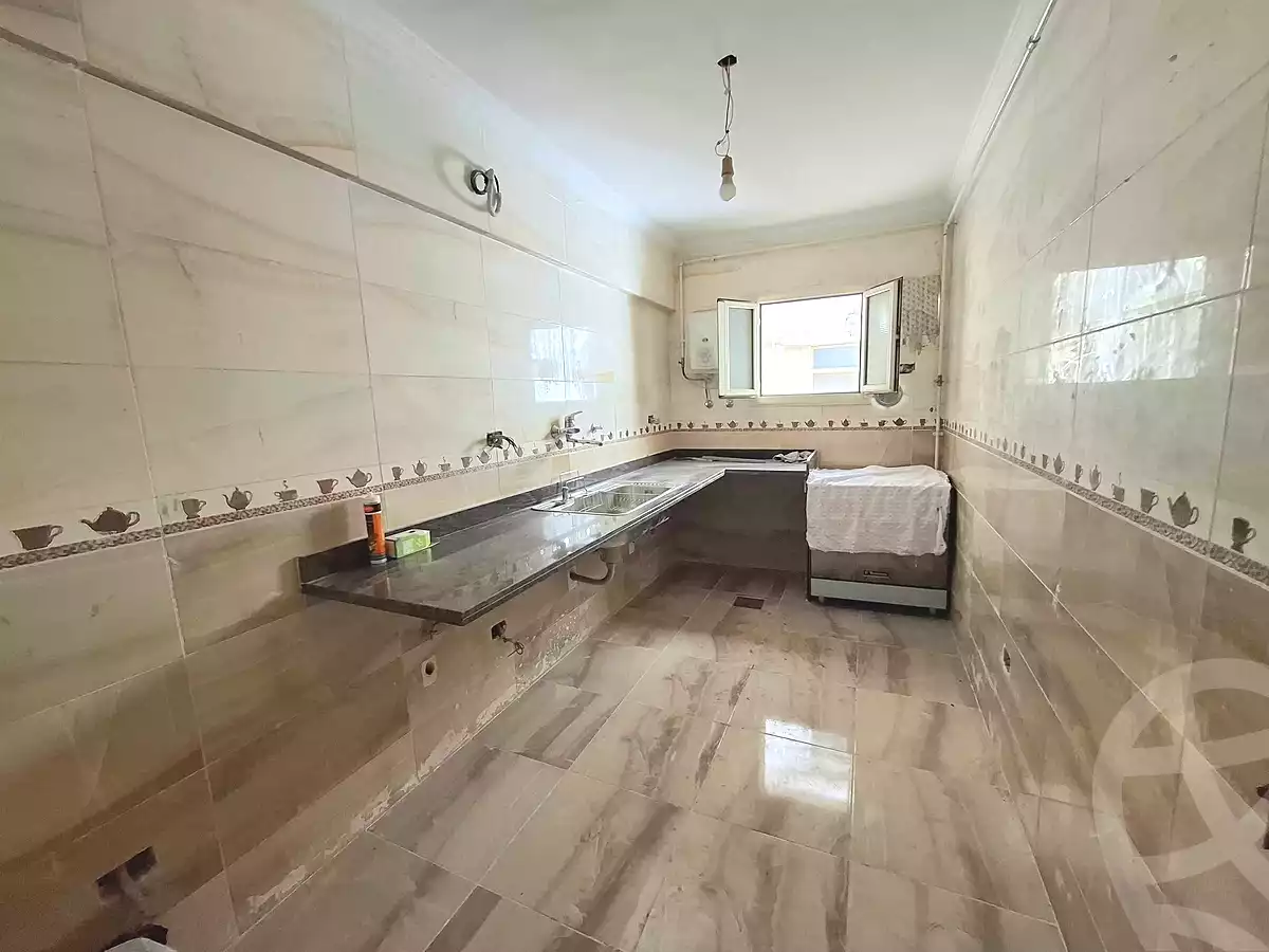 https://aqarmap.com.eg/ar/listing/7263926-for-sale-alexandria-moharram-bey-tryq-qn-lswys