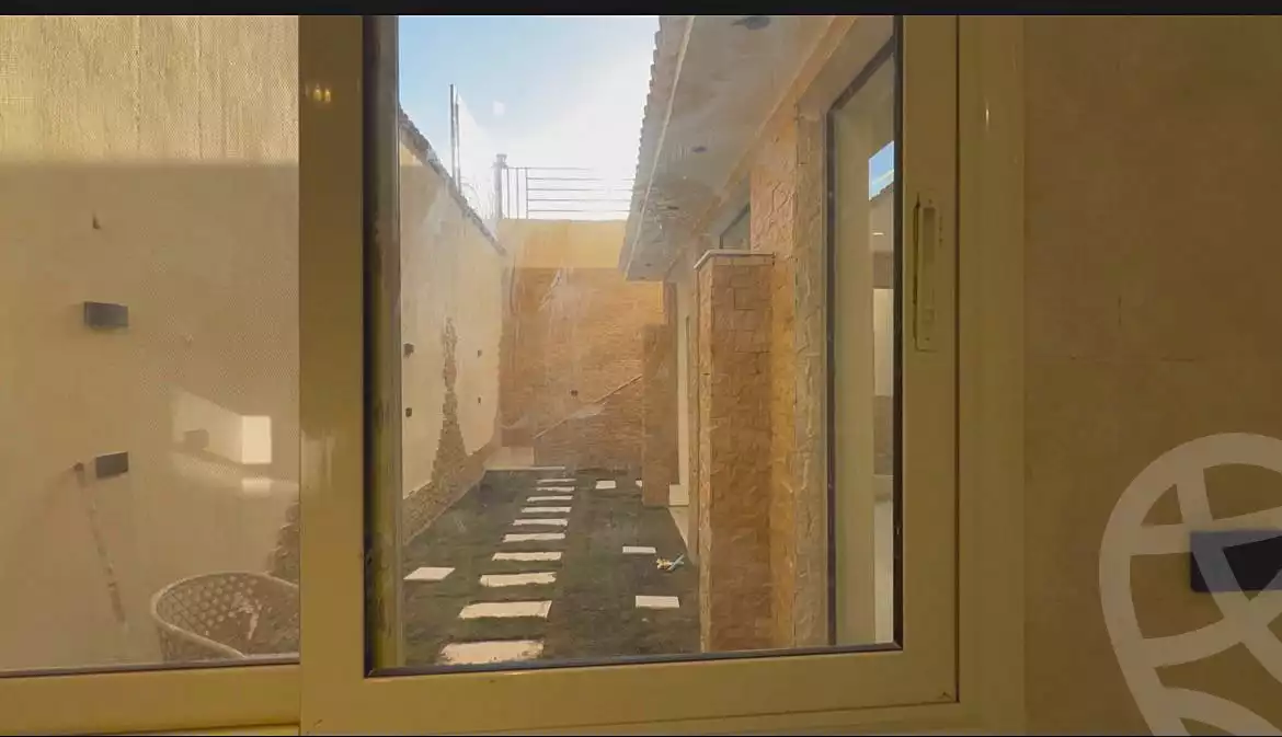 https://aqarmap.com.eg/ar/listing/7263896-for-sale-cairo-6th-of-october-hadaeq-october-compounds-investors-compound