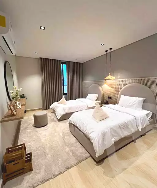 https://aqarmap.com.eg/ar/listing/7264133-for-sale-cairo-new-cairo-compounds-hyde-park-park-corner-hyde-park