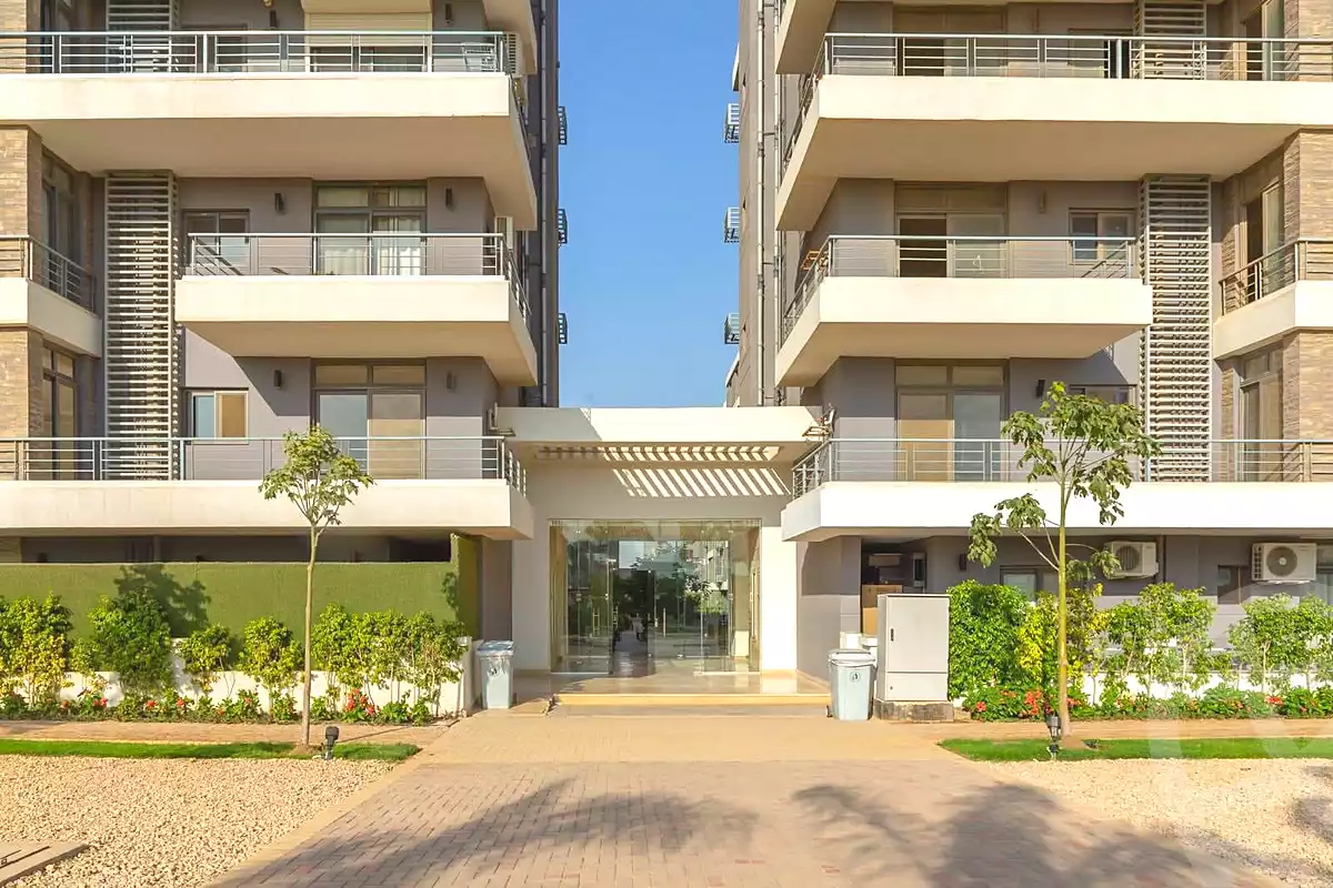 https://aqarmap.com.eg/en/listing/7264150-for-sale-cairo-new-cairo-lrhb-city-phase-1-mahmoud-taymor-st