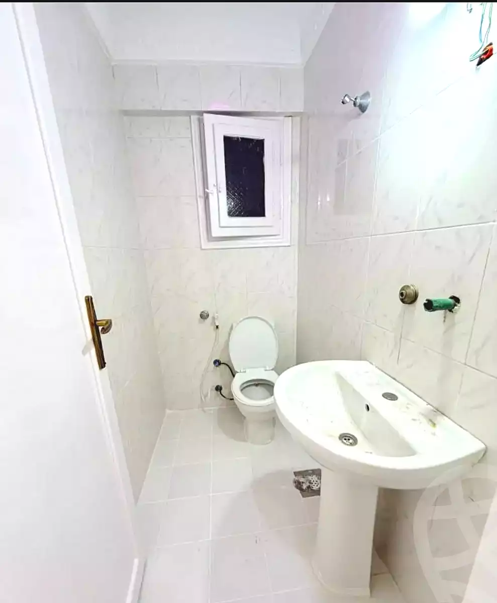 https://aqarmap.com.eg/ar/listing/7264878-for-sale-alexandria-al-agamy-shataa-el-nakheel