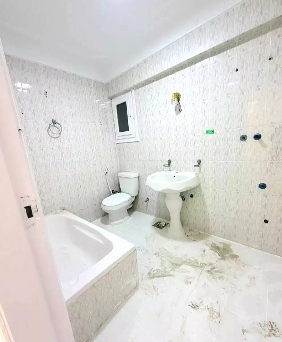 https://aqarmap.com.eg/ar/listing/7264878-for-sale-alexandria-al-agamy-shataa-el-nakheel
