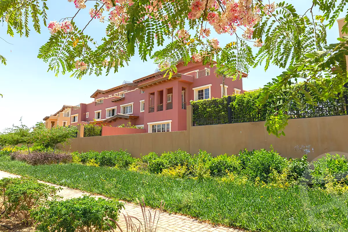 https://aqarmap.com.eg/en/listing/7265184-for-sale-cairo-new-cairo-compounds-hyde-park-greens-hyde-park-compound