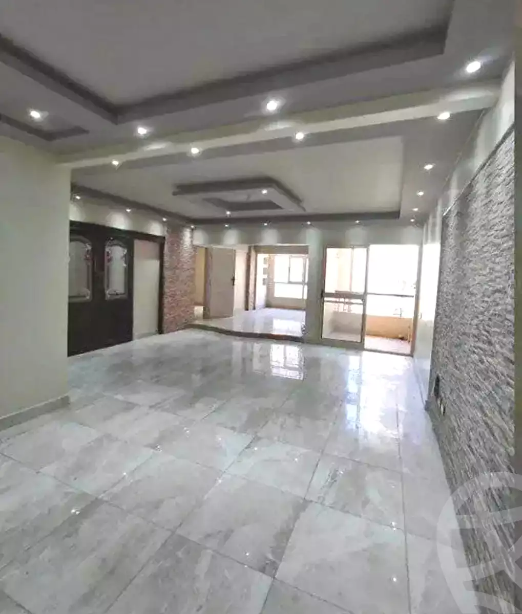 https://aqarmap.com.eg/ar/listing/7265282-for-rent-alexandria-moharram-bey