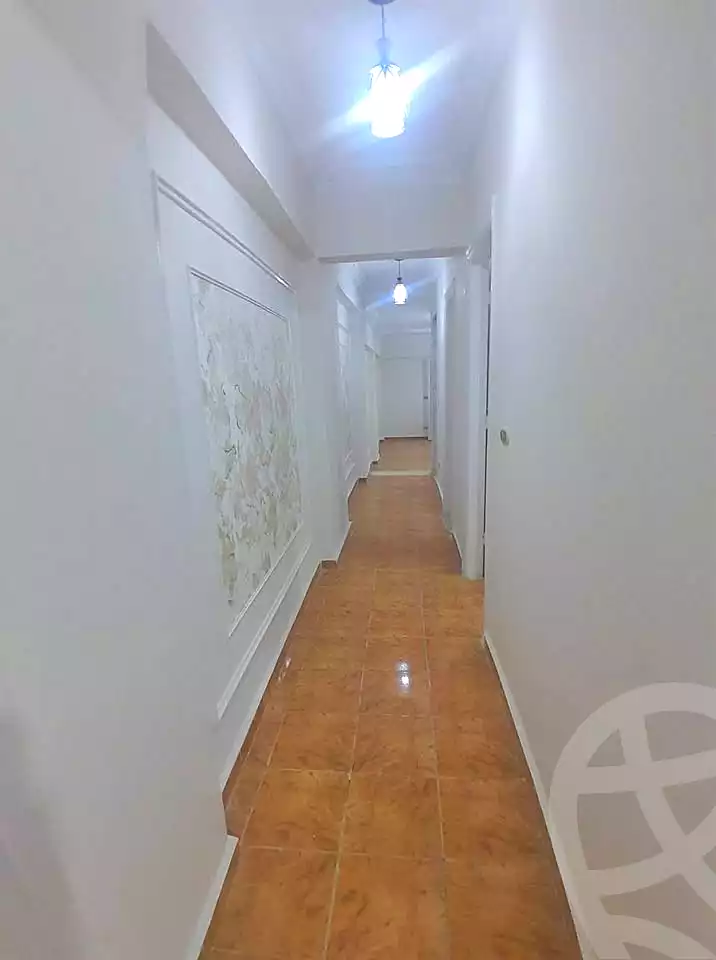 https://aqarmap.com.eg/ar/listing/7265614-for-sale-alexandria-el-asafra-l-sfr-bhry