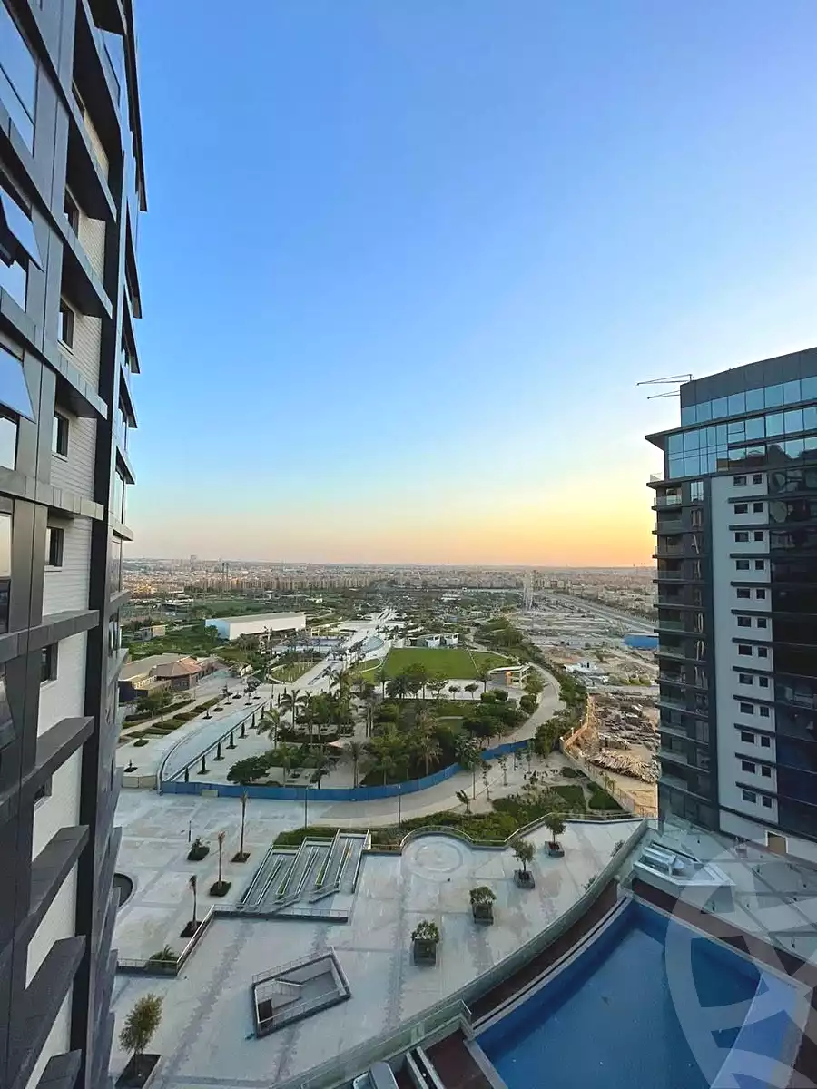 https://aqarmap.com.eg/ar/listing/7265646-for-sale-cairo-el-sheikh-zayed-city-compounds-zyd-wr-llttwyr-z-tower