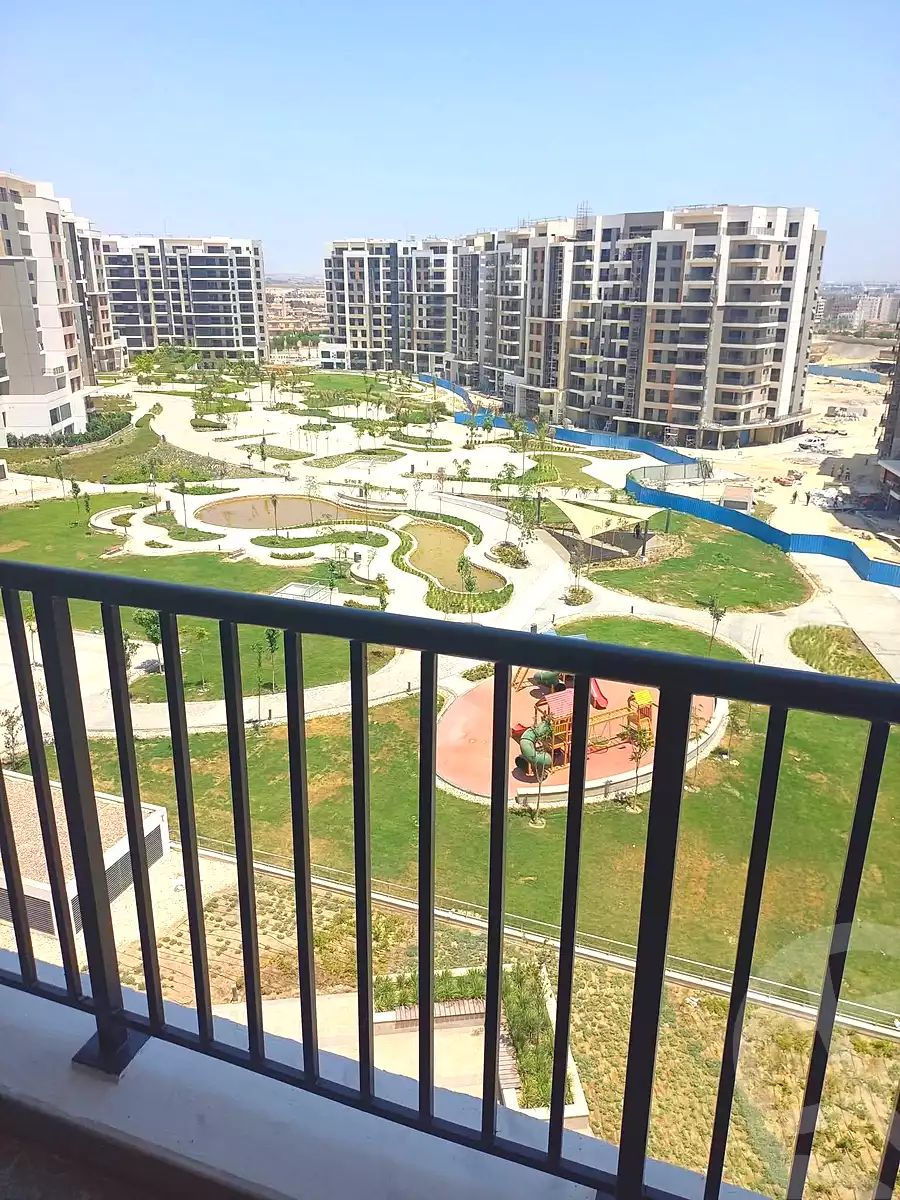 https://aqarmap.com.eg/ar/listing/7265646-for-sale-cairo-el-sheikh-zayed-city-compounds-zyd-wr-llttwyr-z-tower