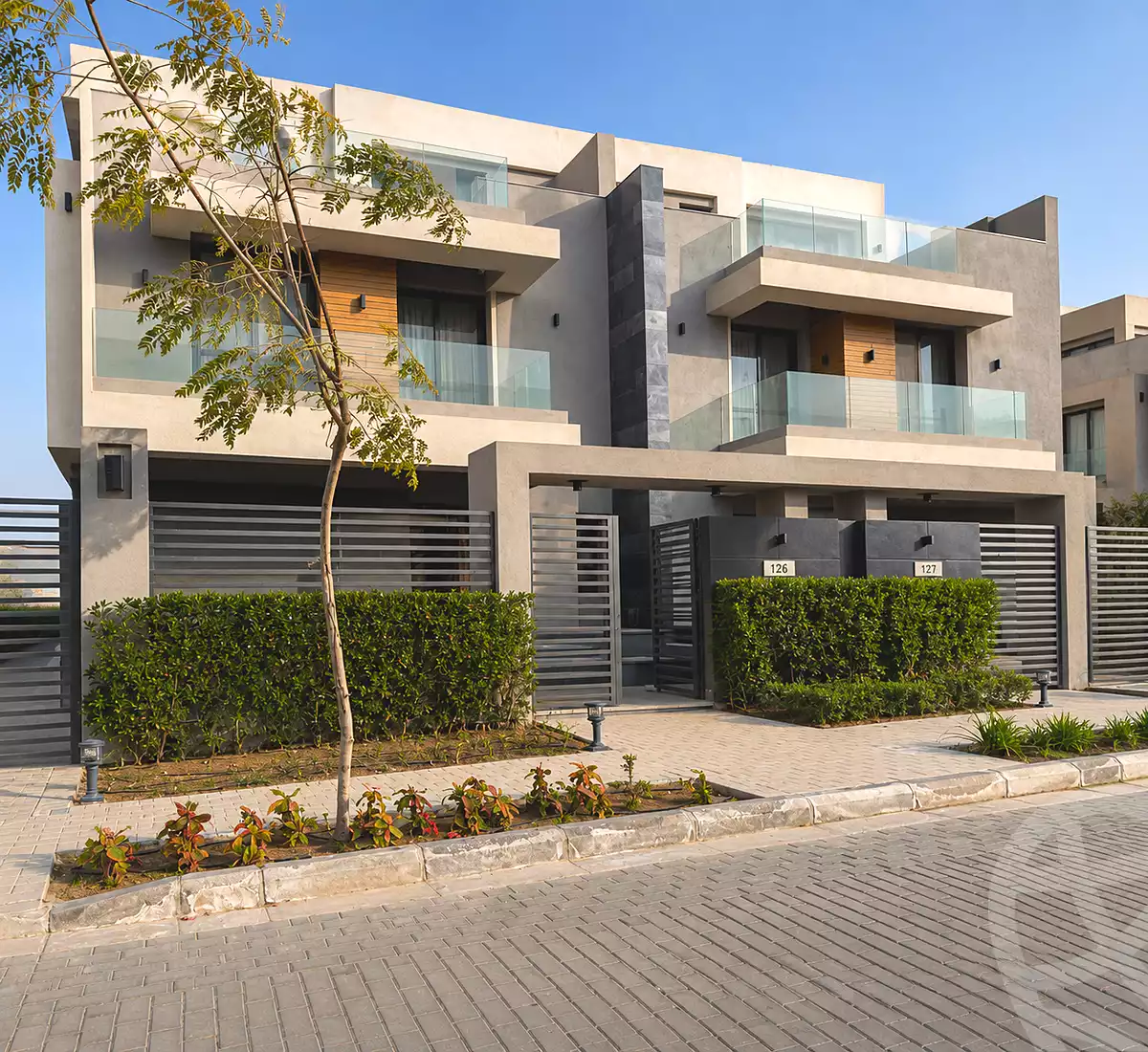 https://aqarmap.com.eg/ar/listing/7266527-for-sale-cairo-new-cairo-compounds-swan-lake-iris-swan-lake-residence