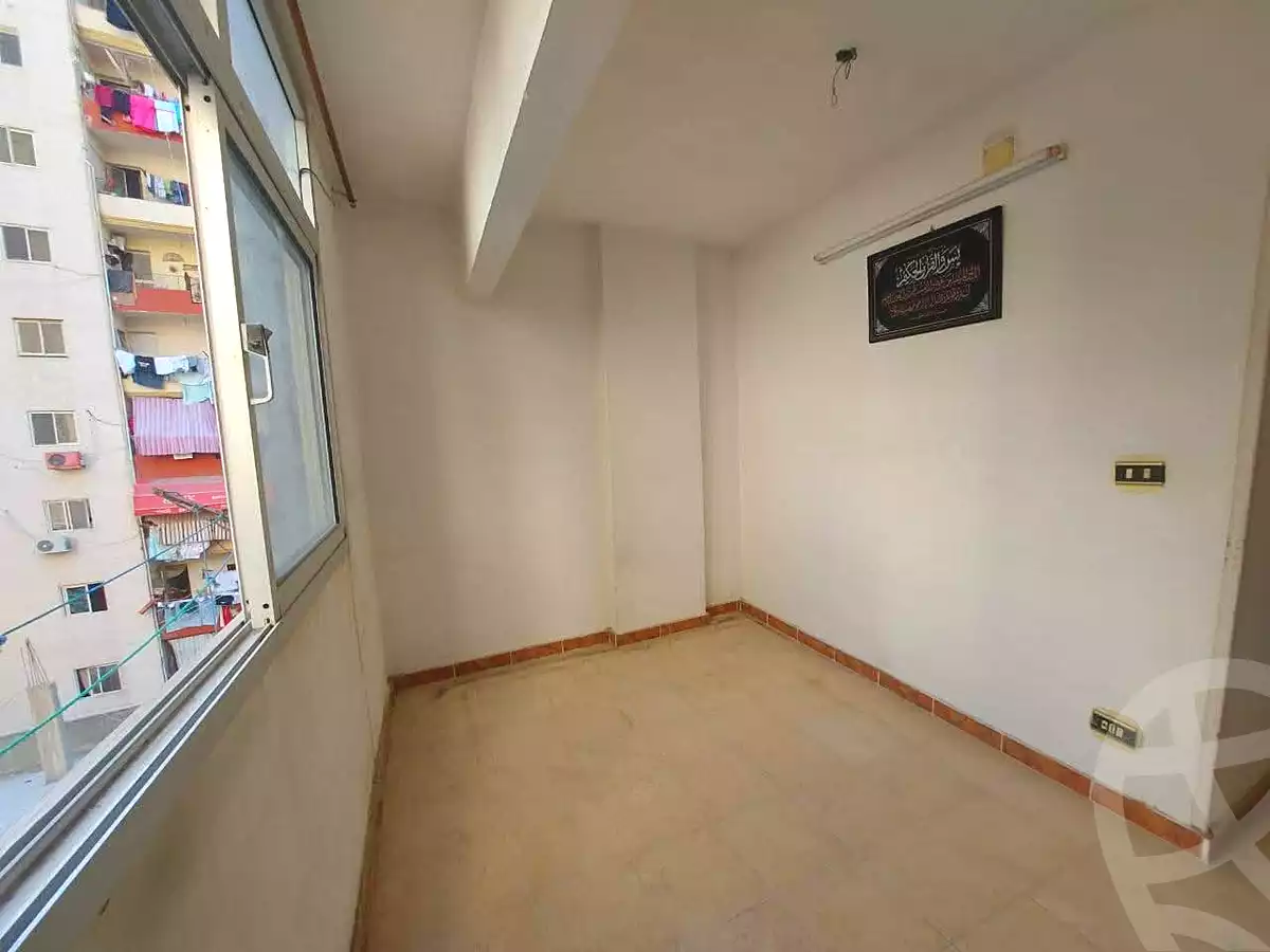 https://aqarmap.com.eg/en/listing/7266552-for-sale-alexandria-el-asafra-salman-el-farsi-st